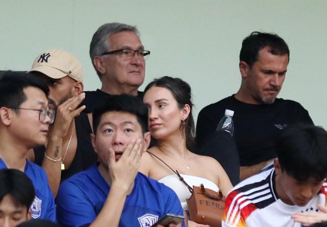 B体育APP-伊万圈定18强赛大名单 观看中超焦点战考察国脚